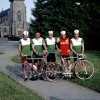 1983 les 5 participants:Jean,Daniel,François,André et Yvon à l&#039;arrivée à Bohars après 300km